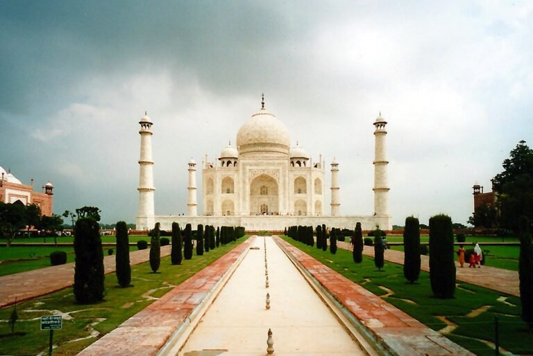 Golden Triangle Tour – 5 Nights & 6 Days | Fine India Tours