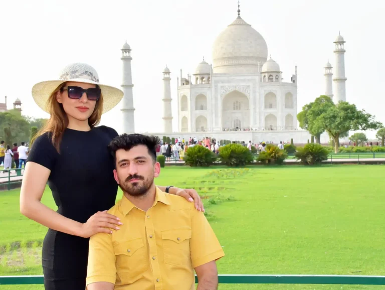 From Jaipur: Colors of Rajasthan Tour with Taj Mahal