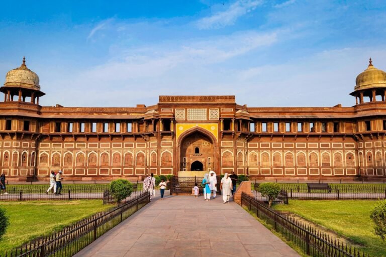 Same Day Agra Tour with Kalakriti Light & Sound Show | Fine India Tours