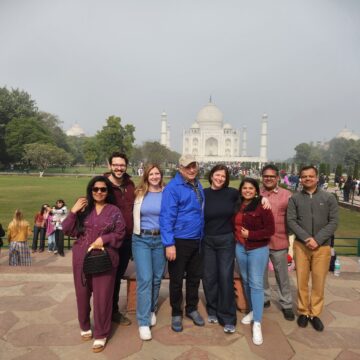 Taj Mahal Tour by Superfast Train All Inclusive